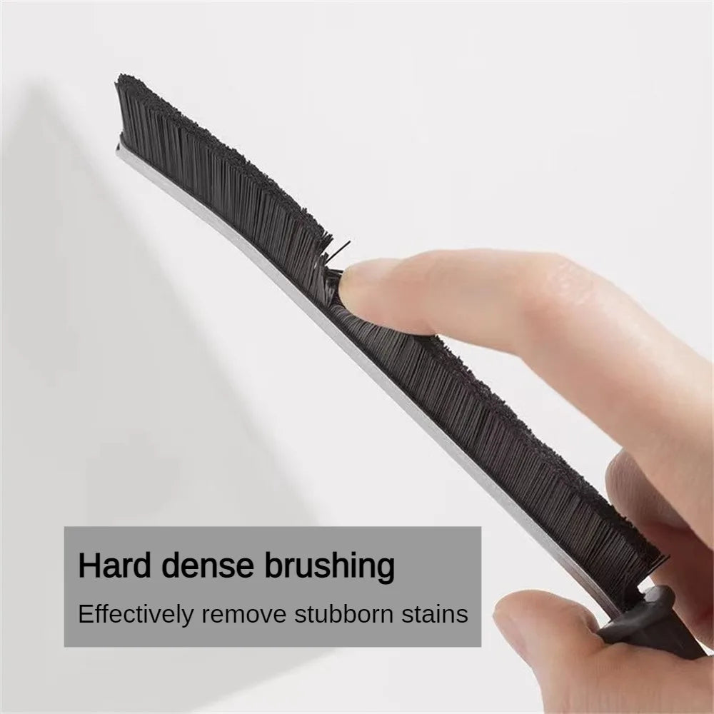 Gap cleaning brush